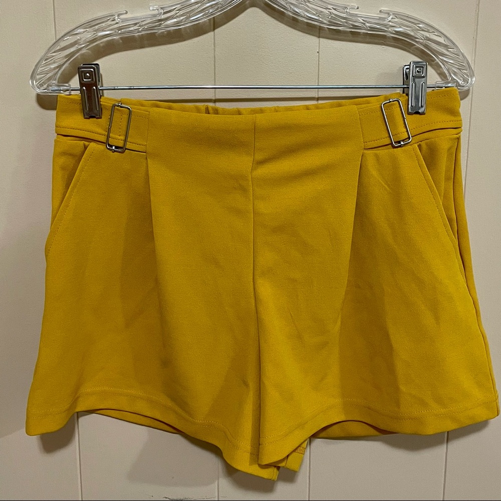 Ci Sono yellow shorts